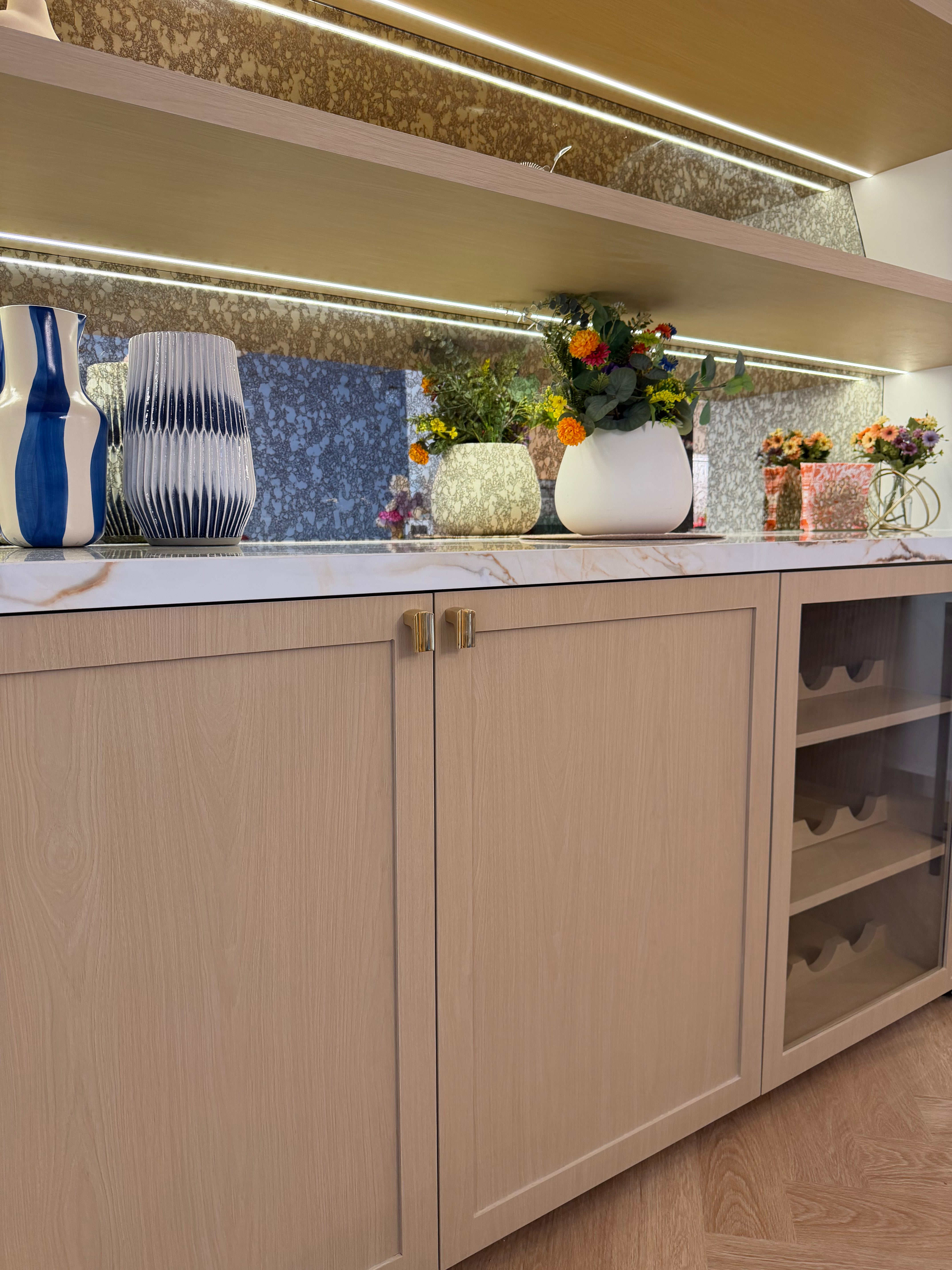 Oxshott Arch Bar Unit