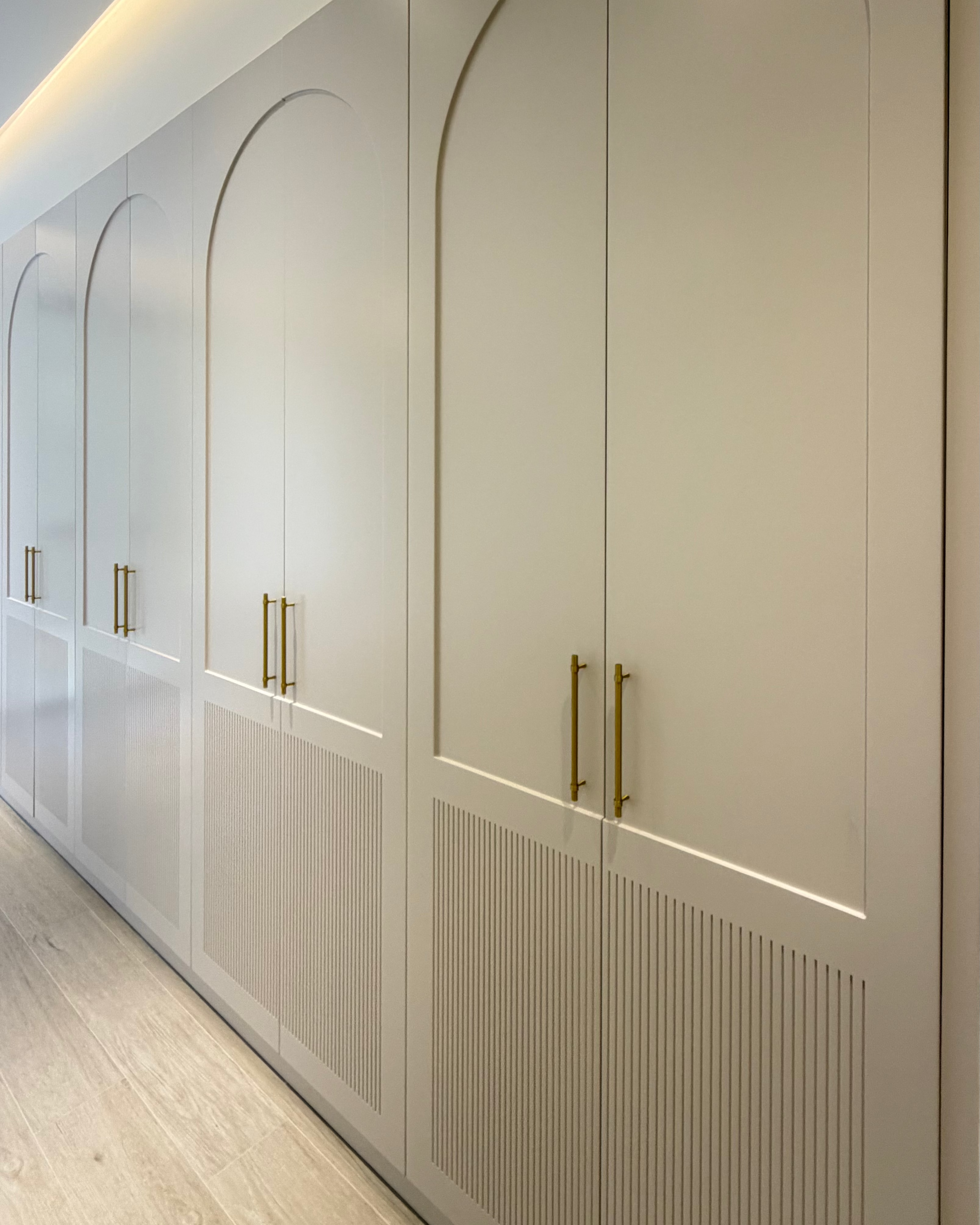 Arundel Arched Wardrobe